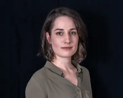 Mekis Flóra psychologist